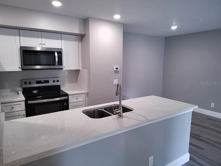 3024 Parkway Blvd #202 — Photo 6