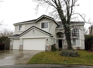 2420 Tierra Oaks Ln, Carmichael, CA 95608