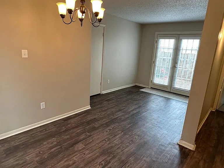 6692 Whispering Oak Pl #3 — Photo 5