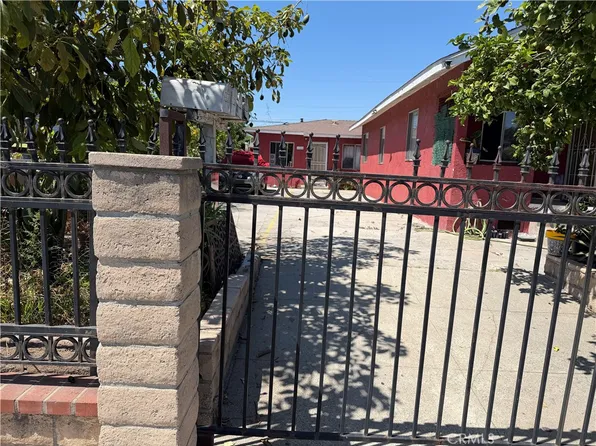 2023 E 76th Pl, Los Angeles, CA 90001