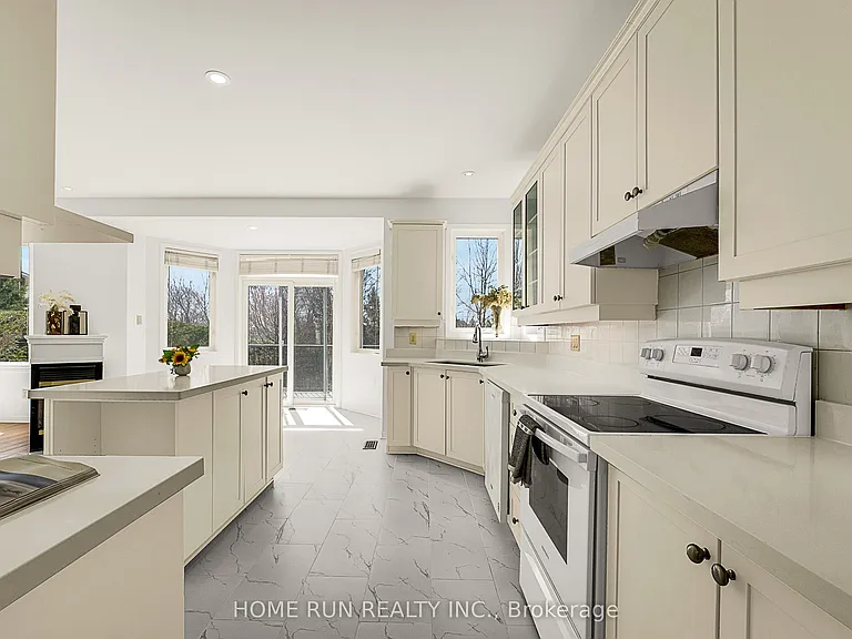 5 Cheltonia Way — Photo 17