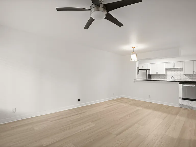 2020 S Congress Ave #A2102 — Photo 7