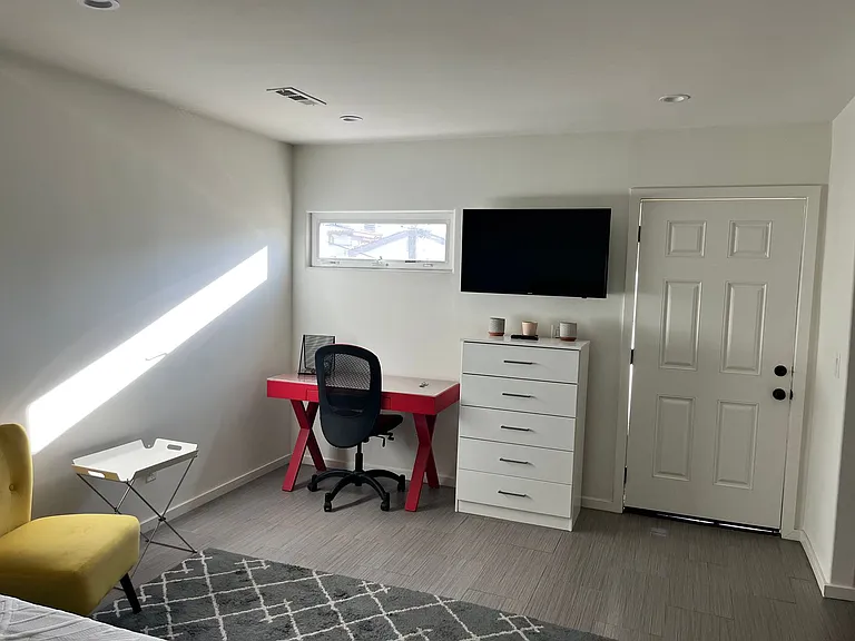 178 Park Ave — Photo 5