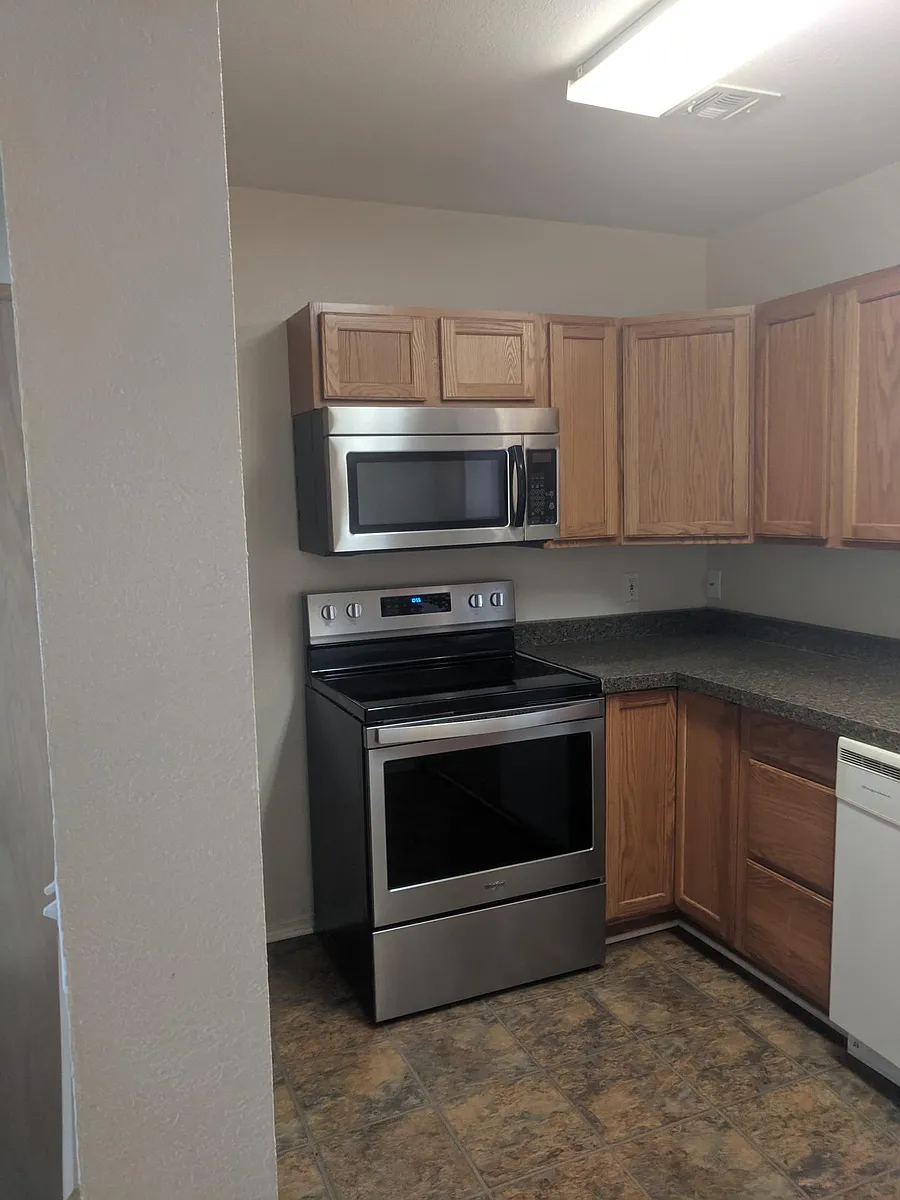 Building Photo - 3003 E 4th Ave #2