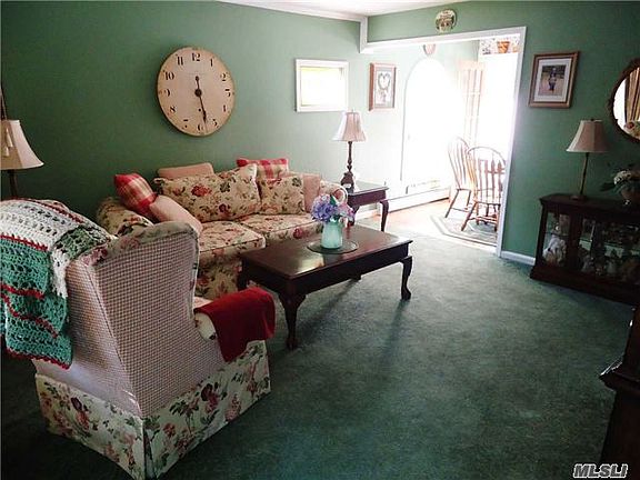 4th image of 67 Hewlett Dr