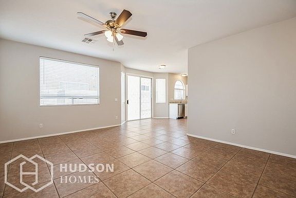 4th image of 1110 E Geona St