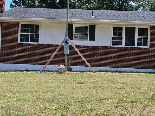3622 Troutland Ave NW, Roanoke, VA 24017