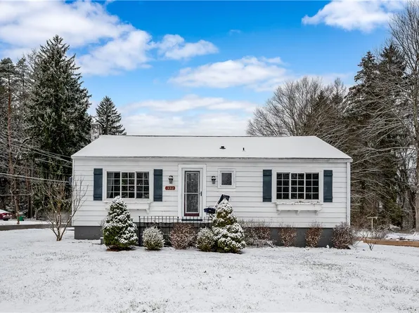 332 S Eberhart Rd, Butler, PA 16001