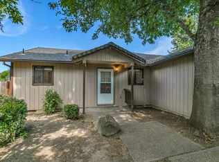 2931 Aldersgate Rd, Medford, OR 97504