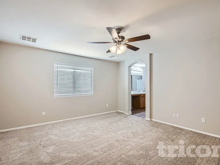 13301 E Primrose Ln — Photo 12