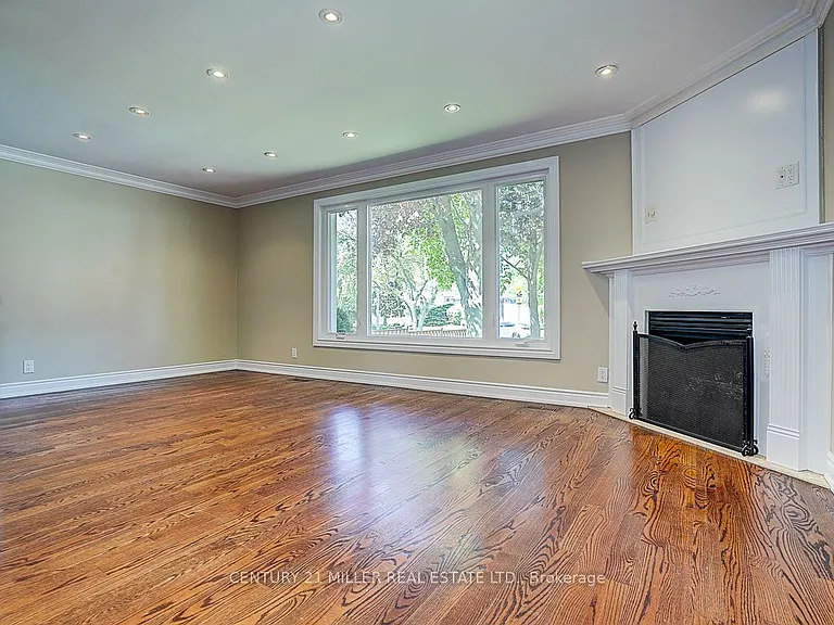 37 Dallington Dr — Photo 12