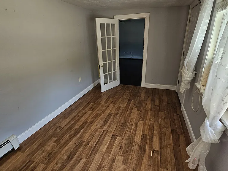 13 Otis St — Photo 6