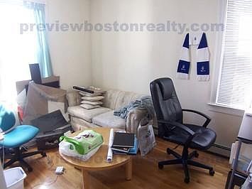 2nd image of 19 Roberts St #D2