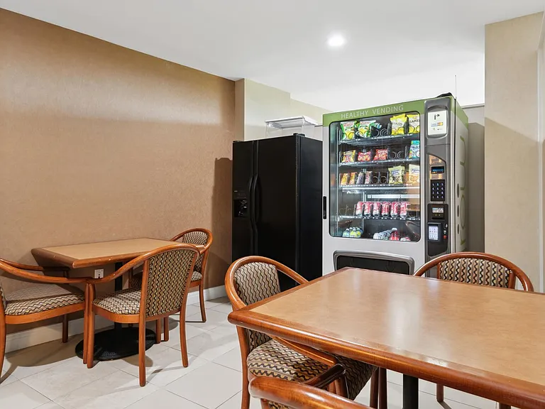 3000 N Ocean Dr #20G — Photo 28