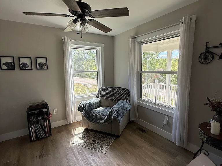 287 Hampton Rd — Photo 3