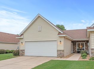 1821 13th St W, Hastings, MN 55033