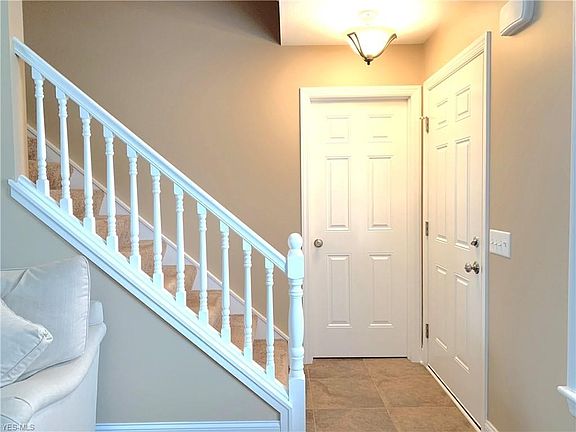 3rd image of 4031 Bruce Dr SE