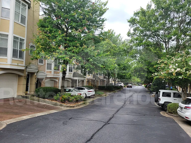 375 Highland Ave NE #920 — Photo 34