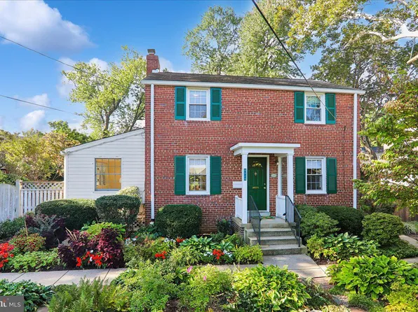 8616 Lynbrook Dr, Bethesda, MD 20814