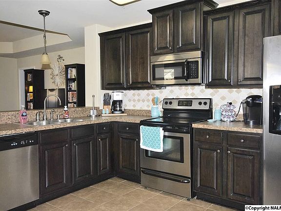 3rd image of 4610 Carrington Blvd