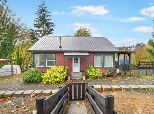 711 NE 2nd St, Winlock, WA 98596