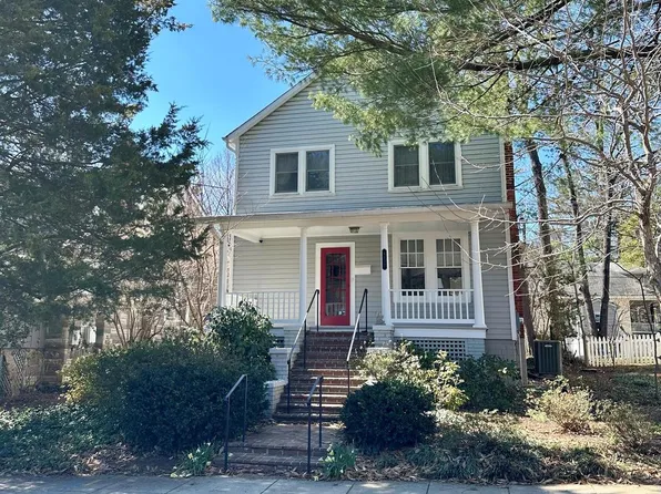 4632 49th St NW, Washington, DC 20016