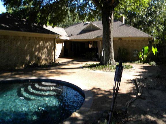 5th image of 3075 Circle Gate Dr