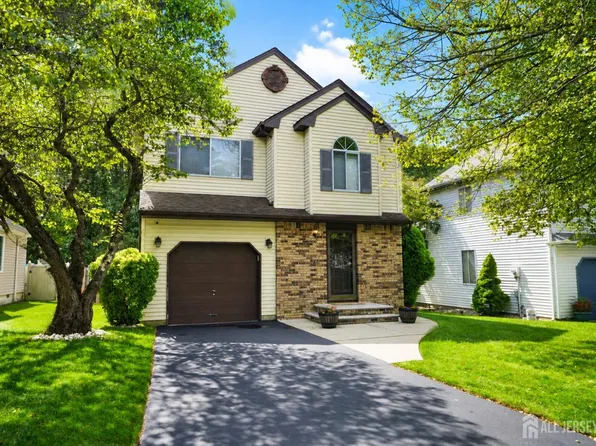 33 Shelly Rd, Old Bridge, NJ 08857