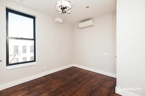 Rented by Nooklyn NYC LLC | media 20