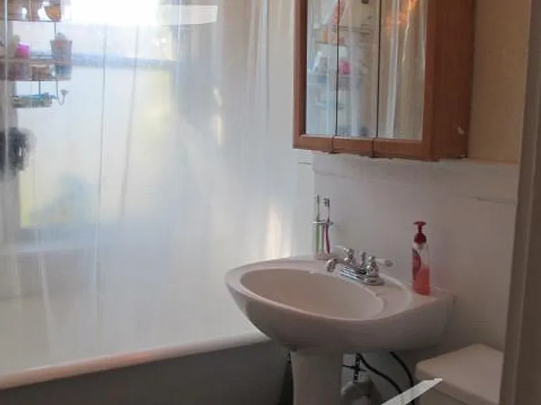 264 Kelton St #2R — Photo 4