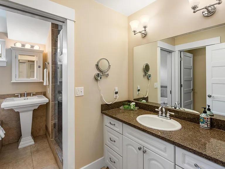 1006 Brentwood Ave — Photo 16