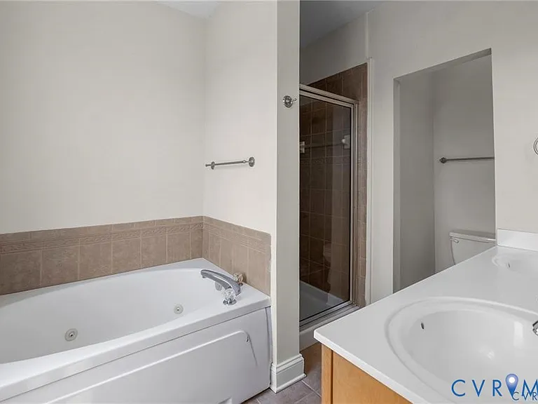 733 S Pine St — Photo 38