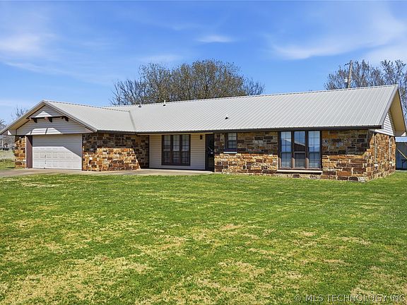 2nd image of 75052 S 288th Rd