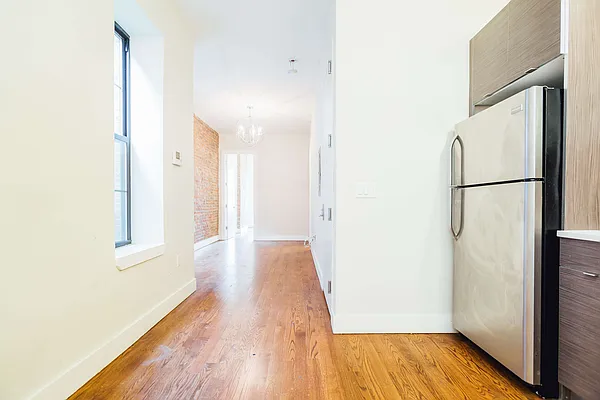 Rented by Nooklyn NYC LLC | media 11