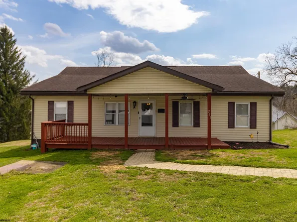 239 N Virginia Ave, Bridgeport, WV 26330