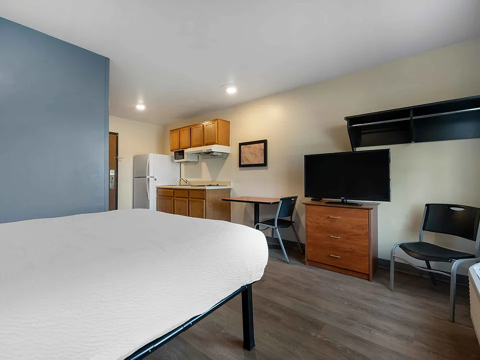 Studio Suite - 1 Full Bed