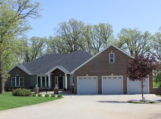 2834 12th Ave NW, Austin, MN 55912