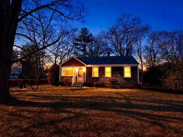 425 Laurel St, Bridgewater, MA 02324