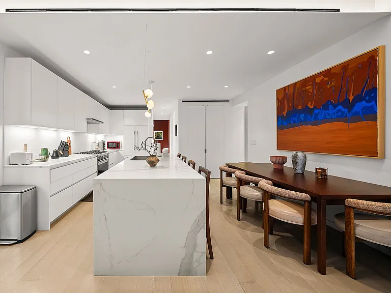460 W 44th St #3 — Photo 7