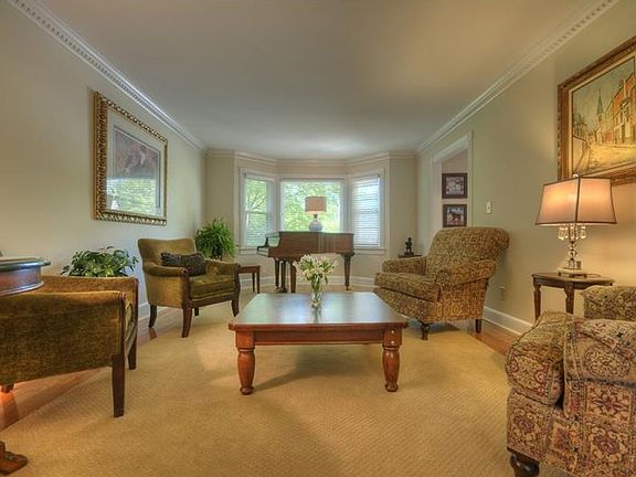 3rd image of 3927 Crab Orchard Ln