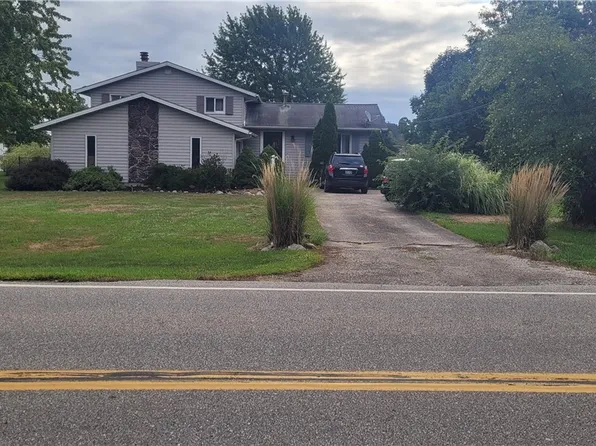 8859 Bender Rd, North Ridgeville, OH 44039