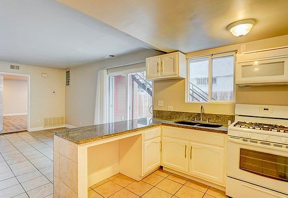 2nd image of 1279 W 37th Pl #1279
