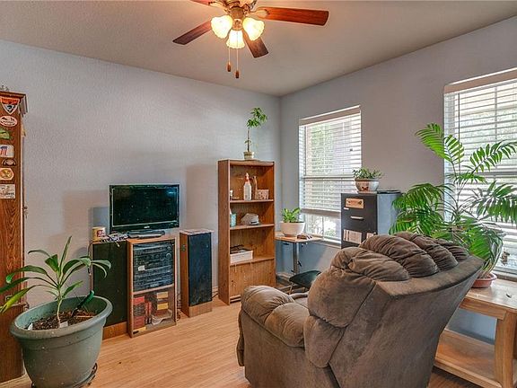 4th image of 740 Partridge Dr