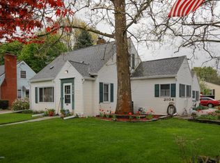 2104 Golfview Ave, Kalamazoo, MI 49001