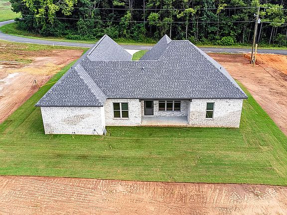 5th image of 718 Riverknolle Rd