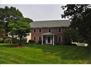 16 Cedar Farm Rd, Medway, MA 02053