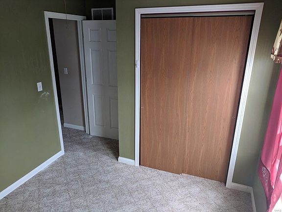 3rd image of 180 Northview Dr