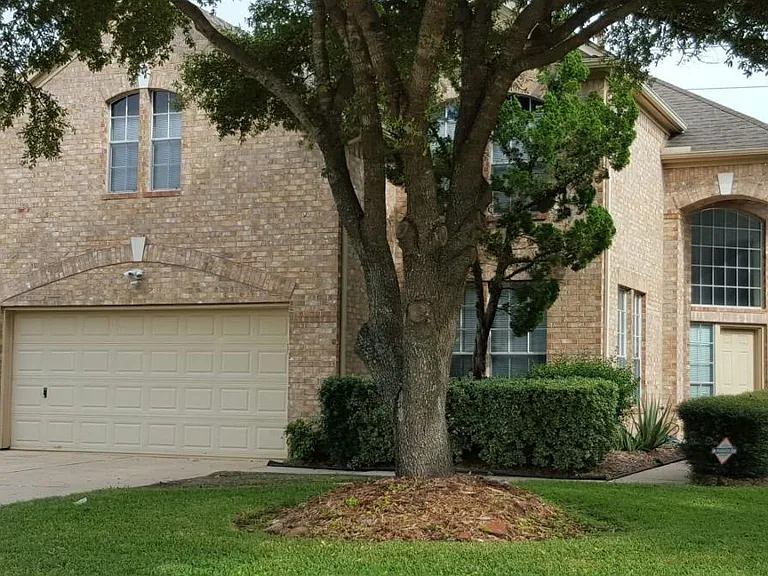 13910 Sableridge Dr — Photo 1