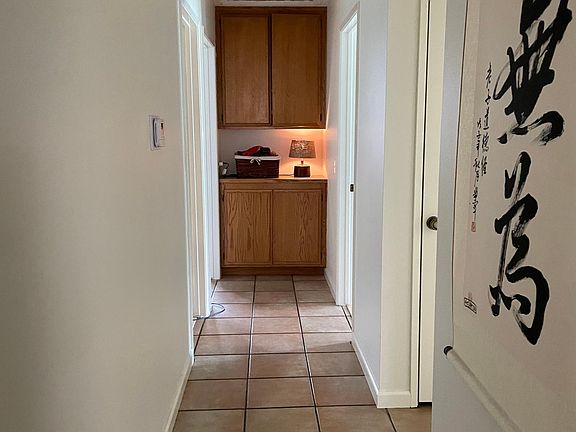 5th image of 911 Pegasus St
