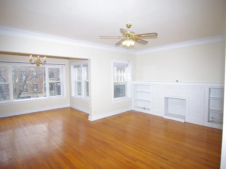 936 W Agatite Ave #1FE — Photo 5
